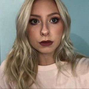 Meet your Posher, Maddie